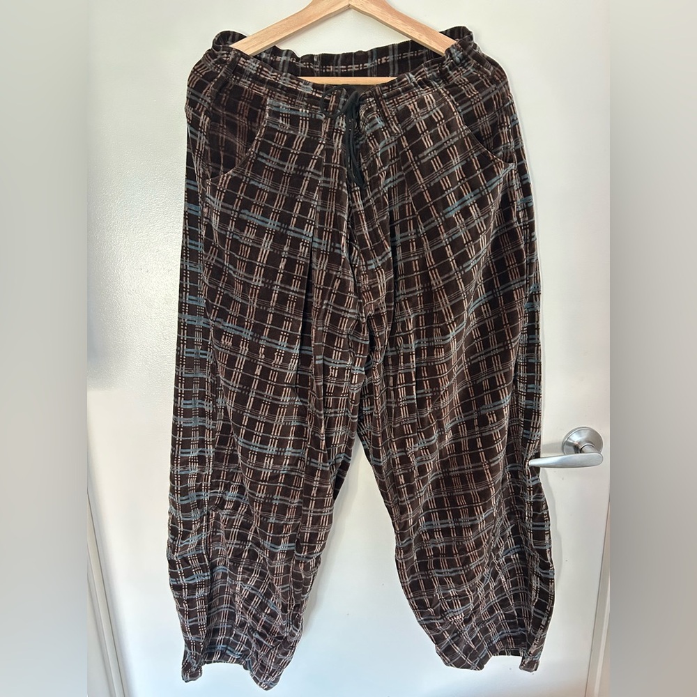 Story mfg velvet lush pants